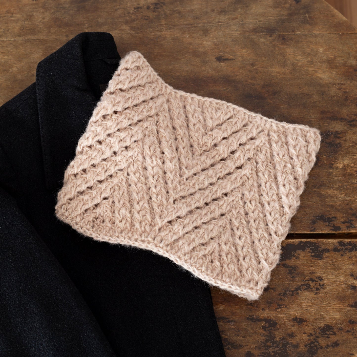 "Herringbone Cowl" Crochet Pattern