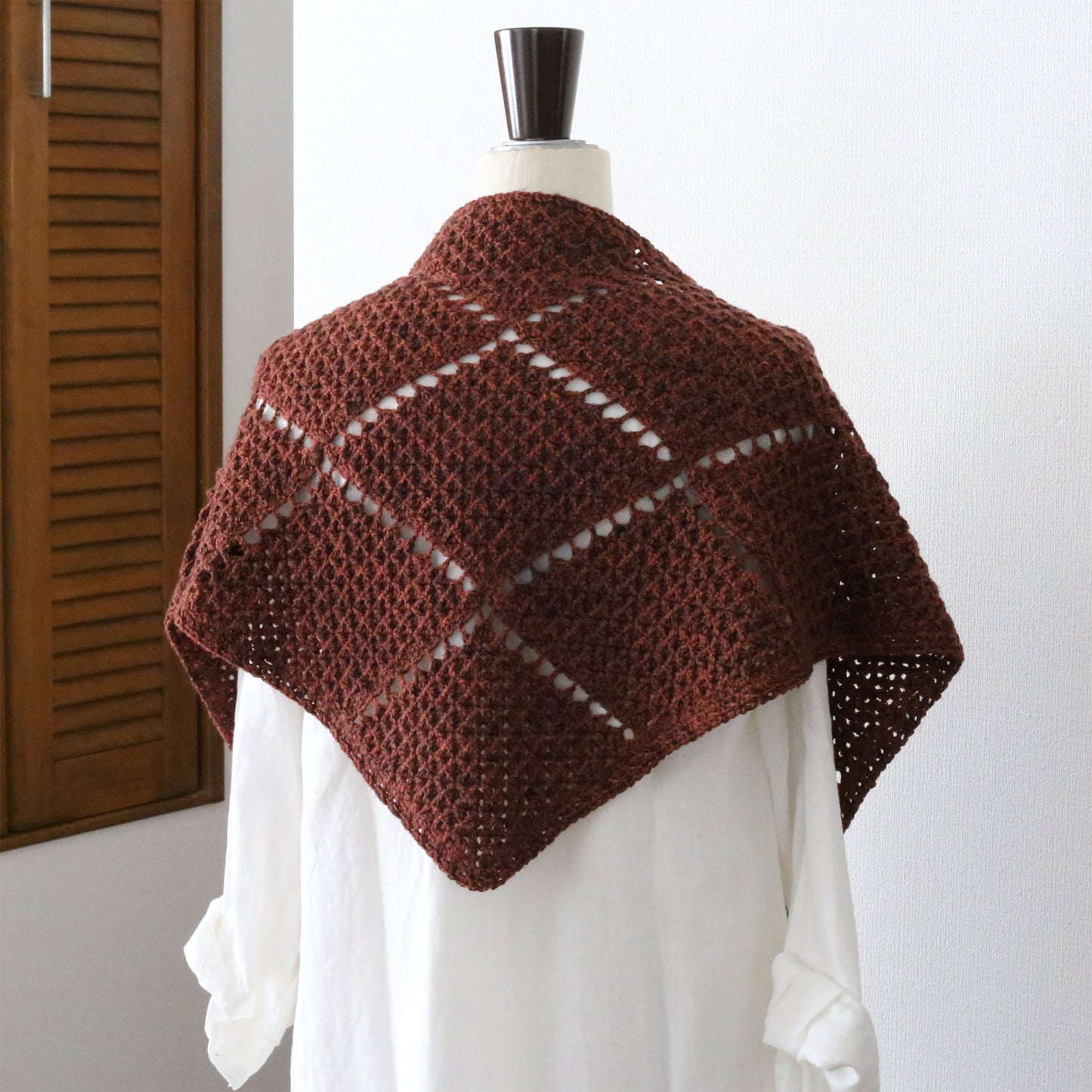 "Crossed Waffle Shawl" Crochet Pattern