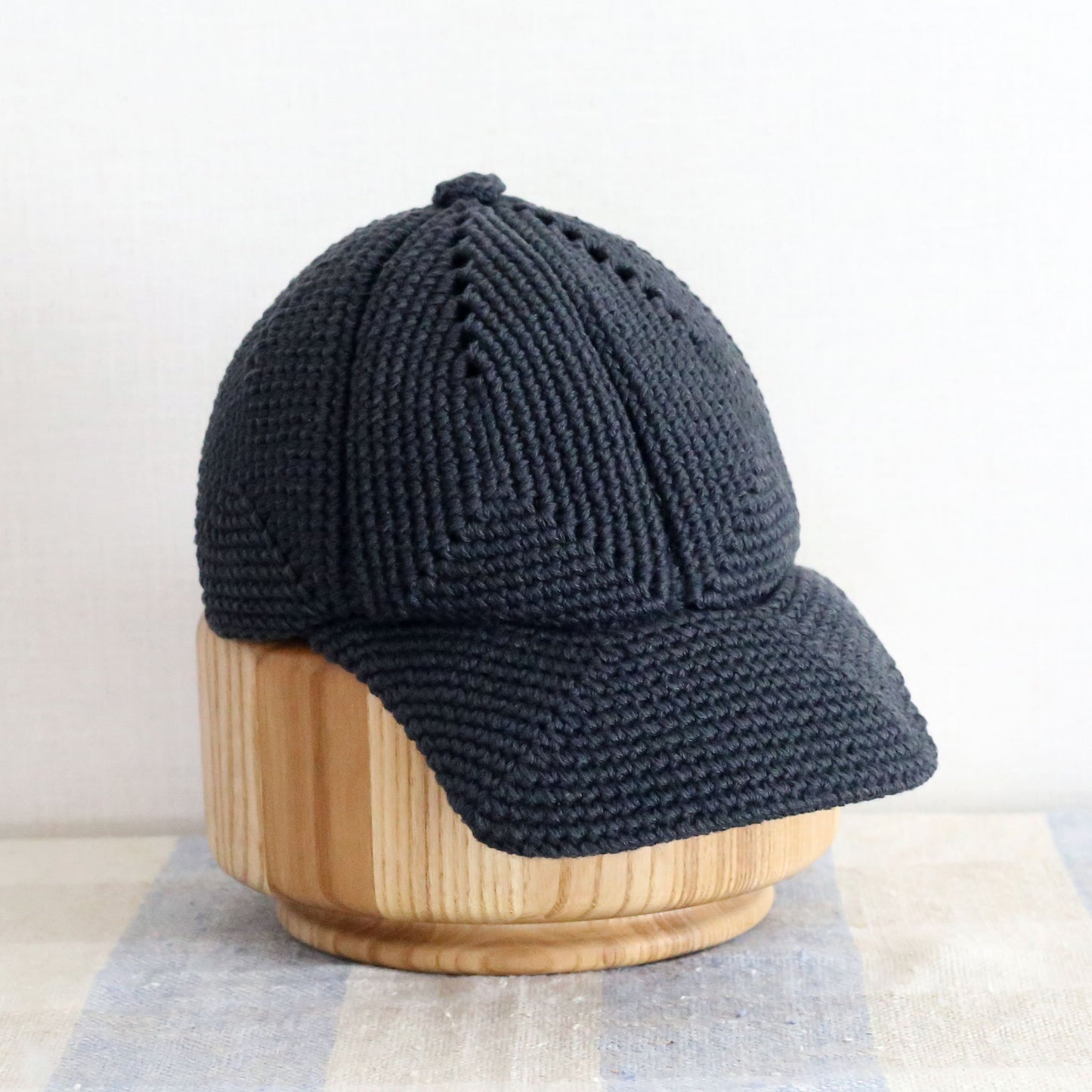 "Cap in style" Crochet Pattern