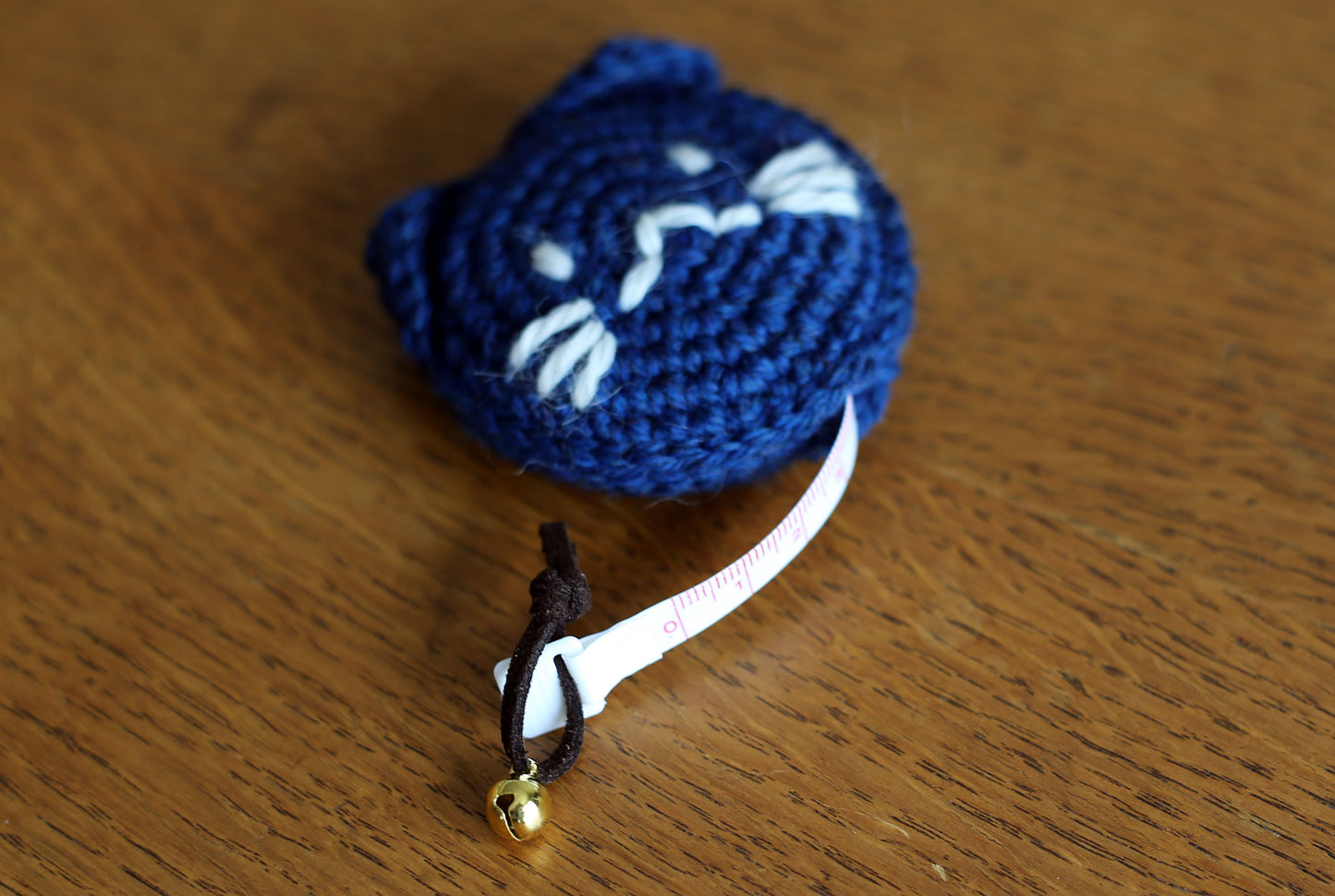 "Cat tape measure" Crochet Pattern